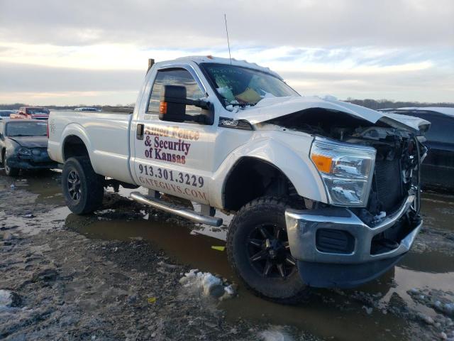 1FTBF2B63GEB08467 - 2016 FORD F250 SUPER DUTY WHITE photo 4