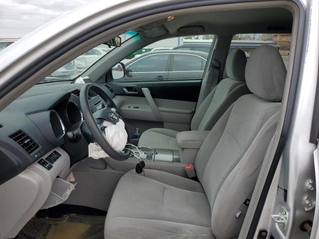 5TDZK3EH0CS061268 - 2012 TOYOTA HIGHLANDER BASE فضي صورة 7