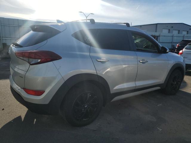 KM8J3CA44JU651622 - 2018 HYUNDAI TUCSON SEL SILVER photo 3