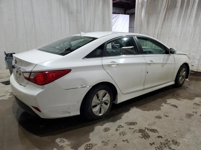 5NPEB4AC2EH821756 - 2014 HYUNDAI SONATA GLS WHITE photo 3