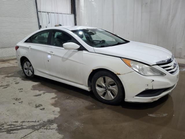 5NPEB4AC2EH821756 - 2014 HYUNDAI SONATA GLS WHITE photo 4