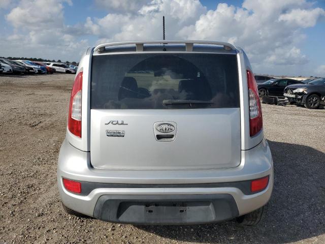 KNDJT2A56C7389658 - 2012 KIA SOUL SILVER photo 6