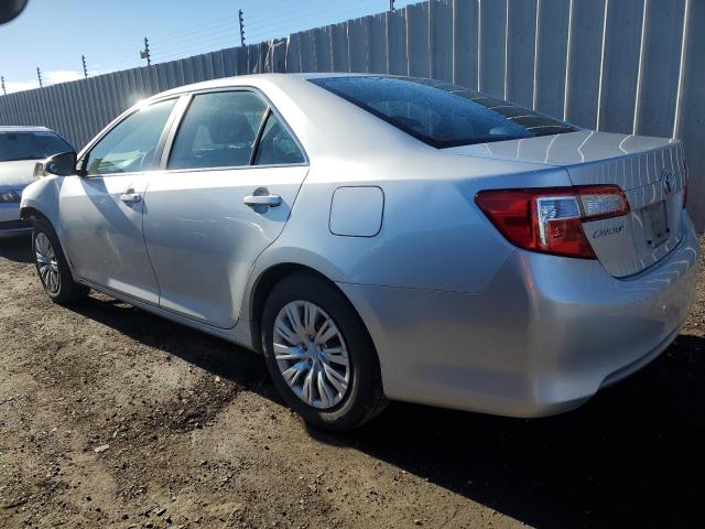 4T1BF1FK4DU229944 - 2013 TOYOTA CAMRY L SILVER photo 2