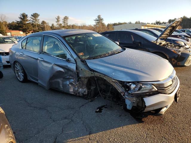 1HGCR2F80HA165792 - 2017 HONDA ACCORD EXL SILVER photo 4