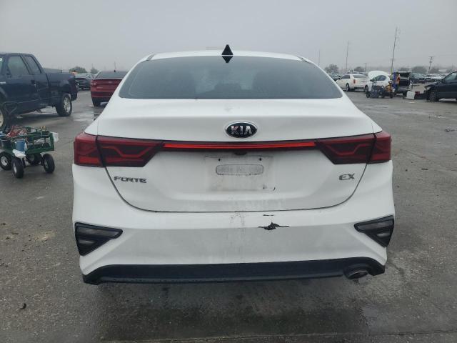 3KPF54ADXKE096427 - 2019 KIA FORTE EX WHITE photo 6