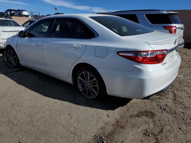 4T1BF1FKXFU916400 - 2015 TOYOTA CAMRY LE WHITE photo 2