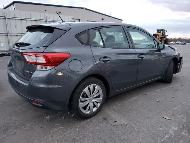 4S3GTAA65J3740979 - 2018 SUBARU IMPREZA GRAY photo 3