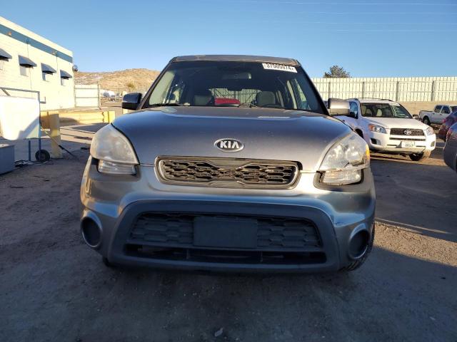 KNDJT2A63D7614449 - 2013 KIA SOUL + GRAY photo 5