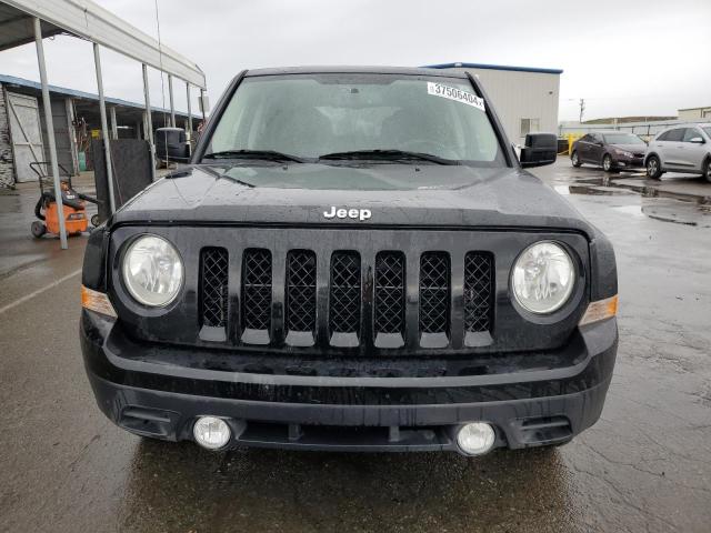 1C4NJPBB8FD145833 - 2015 JEEP PATRIOT SPORT BLACK photo 5