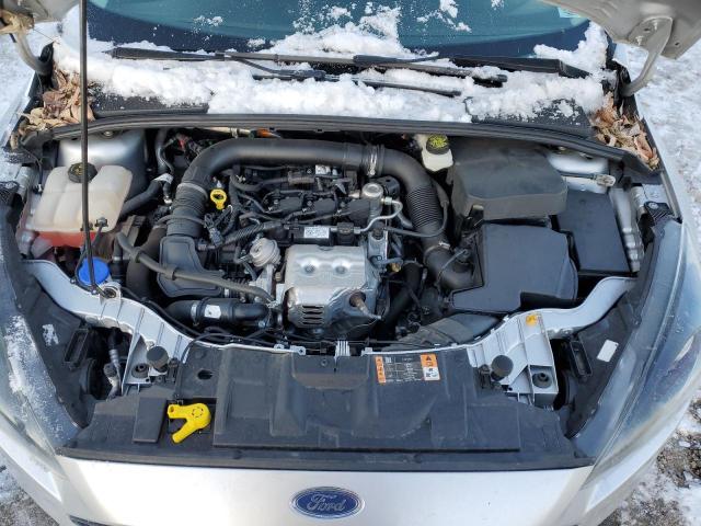 1FADP3FE6HL205467 - 2017 FORD FOCUS SE SILVER photo 11