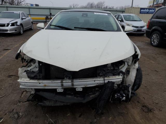 3LN6L2LU8DR803362 - 2013 LINCOLN MKZ HYBRID WHITE photo 5