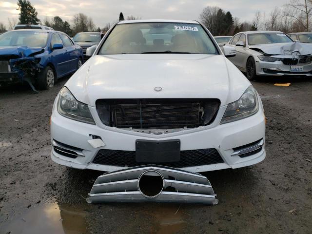 WDDGF4HB2DA800721 - 2013 MERCEDES-BENZ C 250 WHITE photo 5