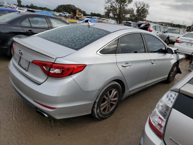 5NPE24AF9FH025095 - 2015 HYUNDAI SONATA SE SILVER photo 3