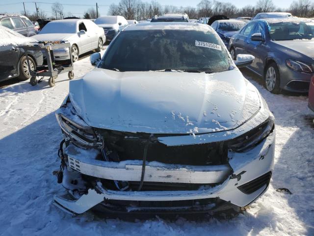 19XZE4F97KE016776 - 2019 HONDA INSIGHT TOURING WHITE photo 5