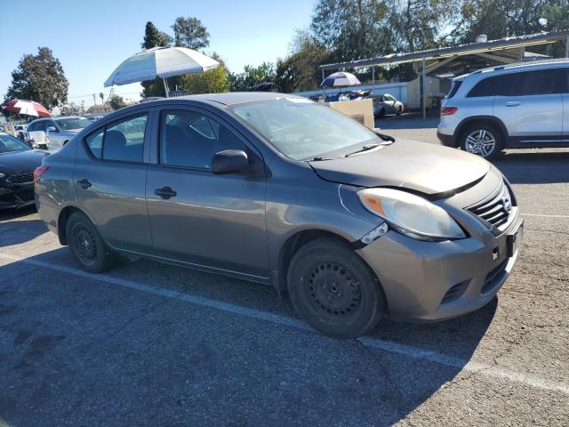 3N1CN7AP8EL827227 - 2014 NISSAN VERSA S GRAY photo 4