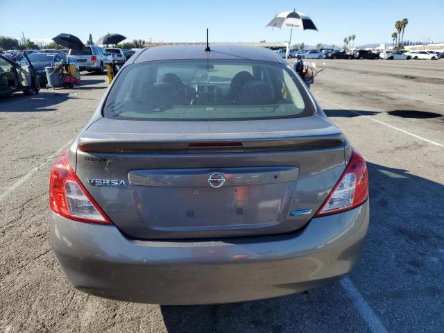 3N1CN7AP8EL827227 - 2014 NISSAN VERSA S GRAY photo 6