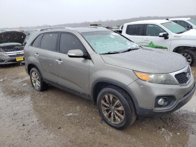 5XYKU3A18BG148934 - 2011 KIA SORENTO EX GRAY photo 4