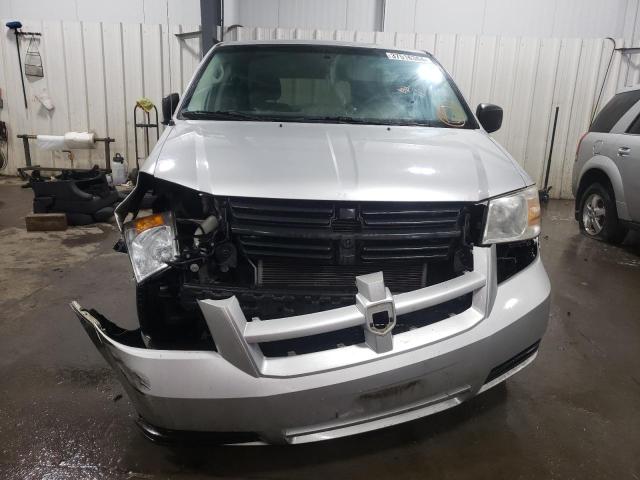 2D4RN4DE7AR443472 - 2010 DODGE GRAND CARA SE SILVER photo 5