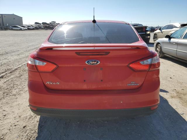 1FAHP3F24CL450025 - 2012 FORD FOCUS SE RED photo 6