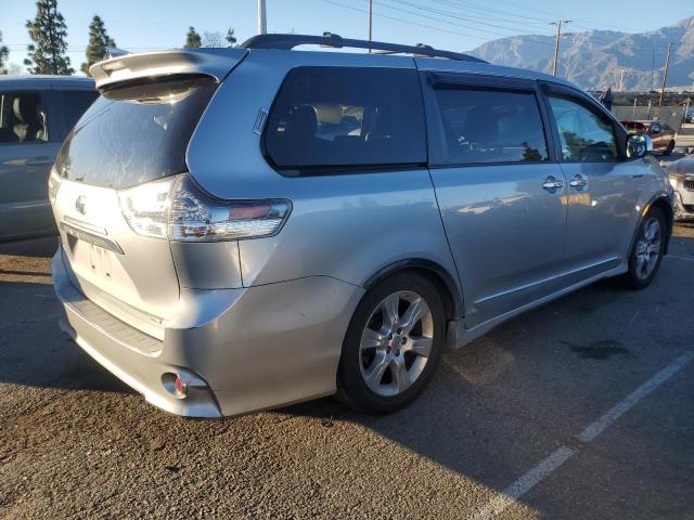 5TDXK3DC0DS289916 - 2013 TOYOTA SIENNA SPORT SILVER photo 3