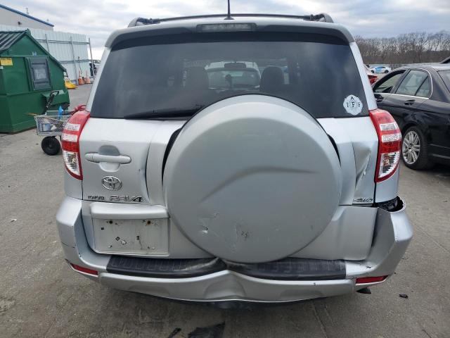 2T3BF4DV0AW080160 - 2010 TOYOTA RAV4 SILVER photo 6