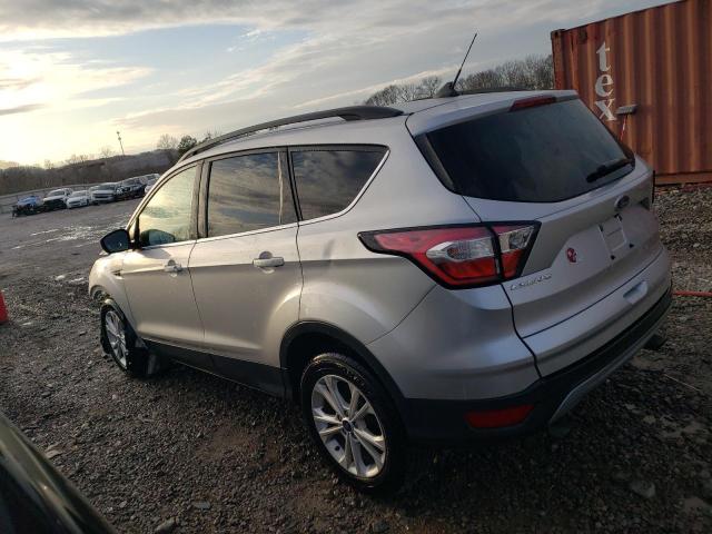 1FMCU0GD8JUB81557 - 2018 FORD ESCAPE SE SILVER photo 2