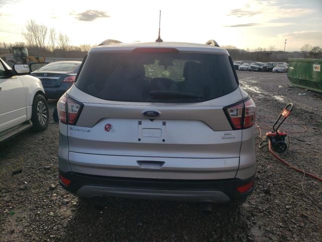 1FMCU0GD8JUB81557 - 2018 FORD ESCAPE SE SILVER photo 6