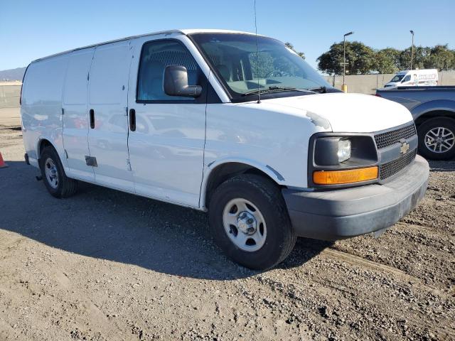 1GCFG15XX71168993 - 2007 CHEVROLET EXPRESS WHITE photo 4