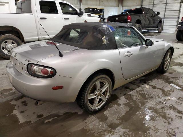 JM1NC25F360102455 - 2006 MAZDA MX-5 MIATA SILVER photo 3