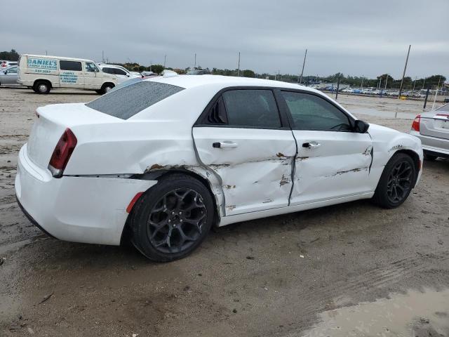 2C3CCAAG4KH601789 - 2019 CHRYSLER 300 TOURING WHITE photo 3