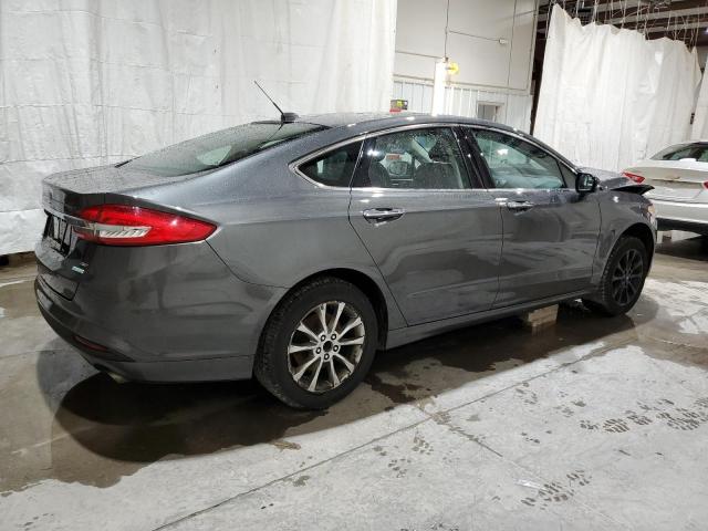 3FA6P0HD4HR138882 - 2017 FORD FUSION SE GRAY photo 3