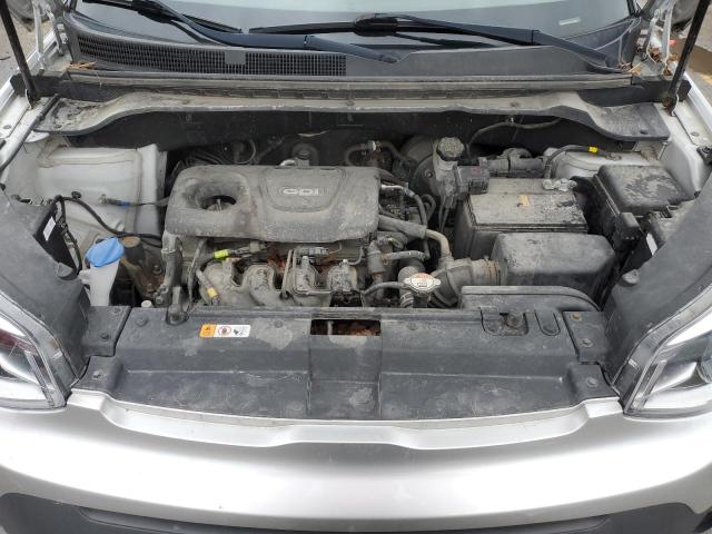 KNDJN2A26K7012682 - 2019 KIA SOUL SILVER photo 12