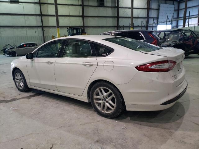 3FA6P0H78DR140977 - 2013 FORD FUSION SE WHITE photo 2