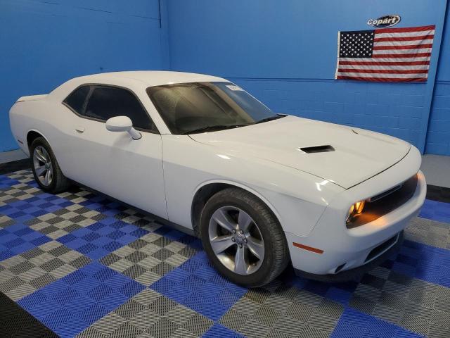 2C3CDZAGXJH294669 - 2018 DODGE CHALLENGER SXT WHITE photo 4