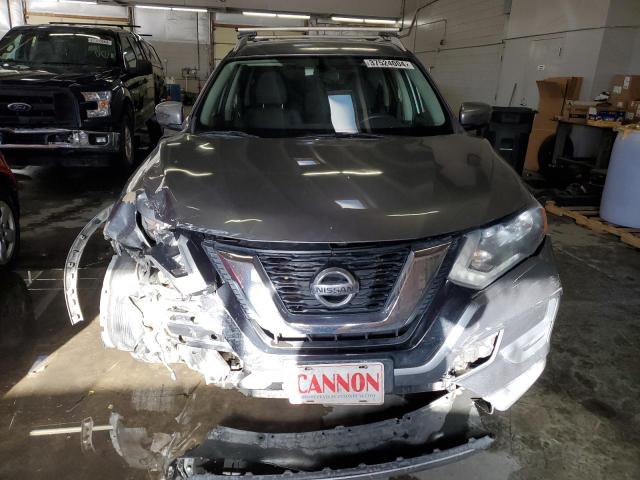 KNMAT2MT1HP503311 - 2017 NISSAN ROGUE S SILVER photo 5