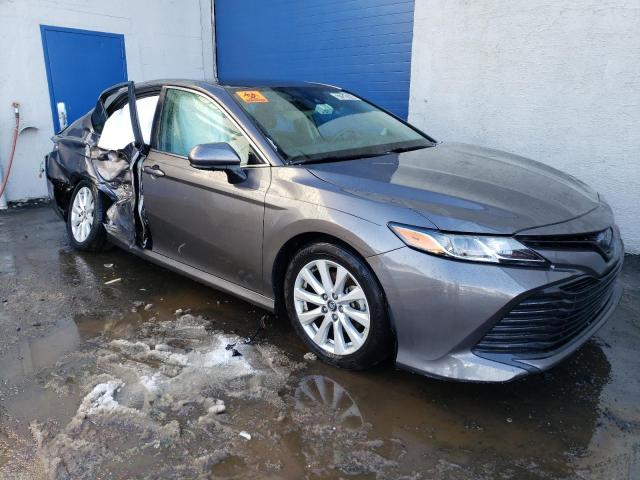 4T1C11AK0LU912362 - 2020 TOYOTA CAMRY LE GRAY photo 4