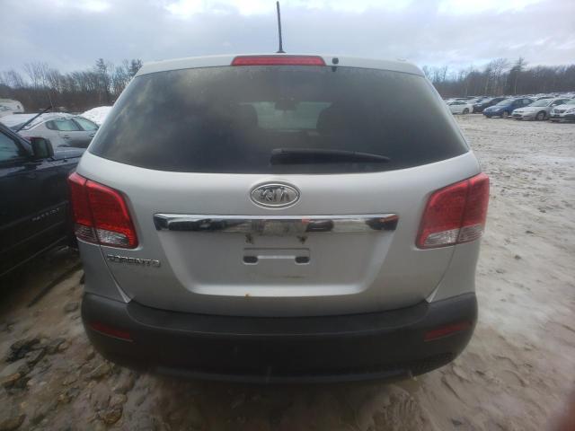 5XYKTCA13BG010673 - 2011 KIA SORENTO BASE SILVER photo 6