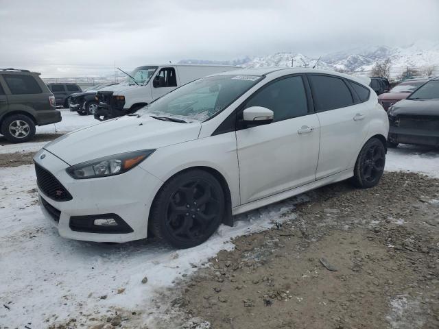 1FADP3L94GL282490 - 2016 FORD FOCUS ST WHITE photo 1