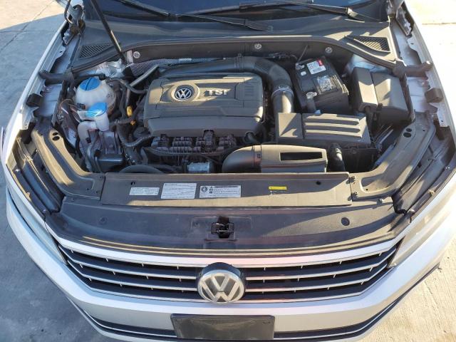 1VWGT7A33HC008897 - 2017 VOLKSWAGEN PASSAT SE SILVER photo 11