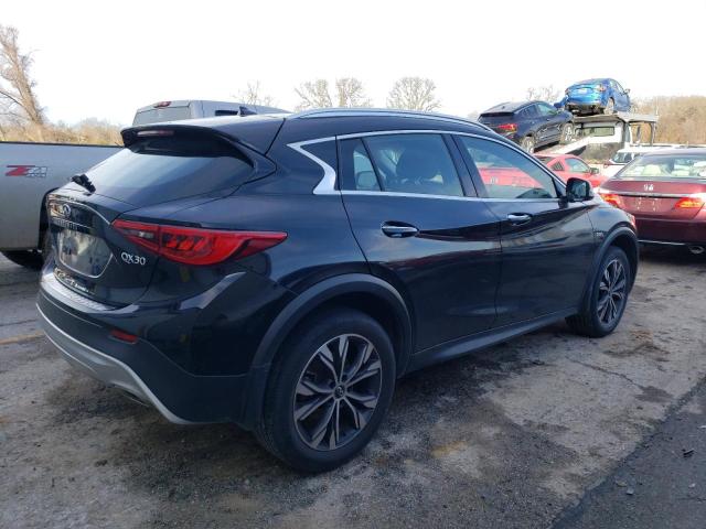 SJKCH5CR5HA035410 - 2017 INFINITI QX30 BASE BLACK photo 3