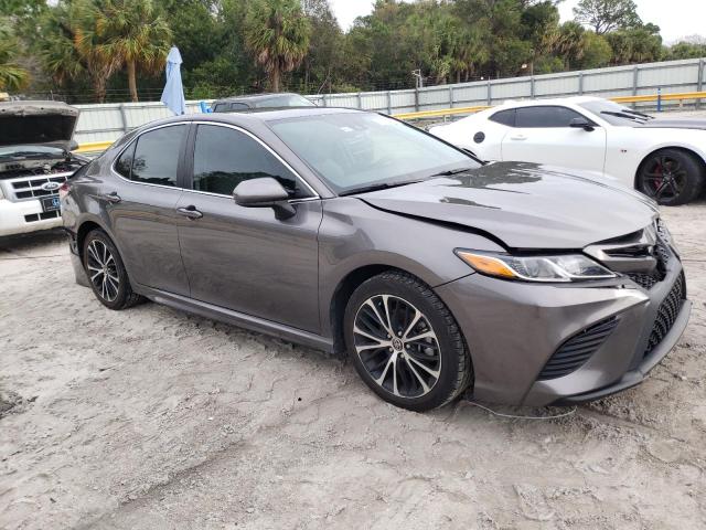 4T1G11AK9LU510227 - 2020 TOYOTA CAMRY SE GRAY photo 4