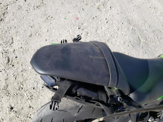 ML5EXER12PDAB1166 - 2023 KAWASAKI EX650 R GREEN photo 6