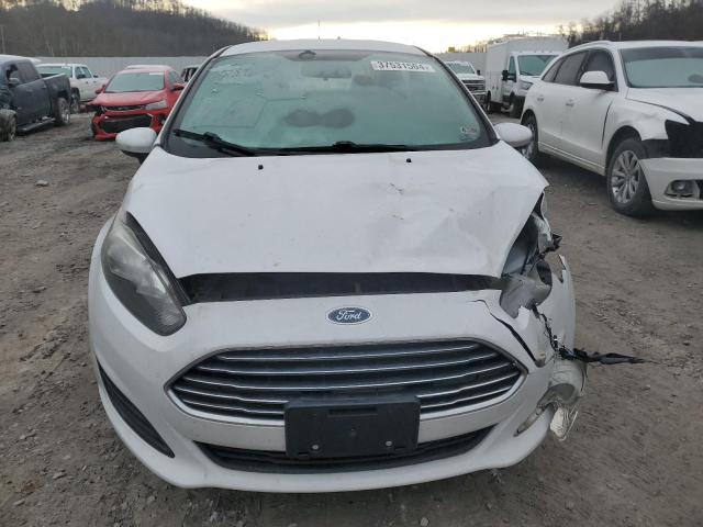 3FADP4BJ1HM134606 - 2017 FORD FIESTA SE WHITE photo 5