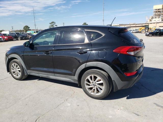 KM8J23A43HU570673 - 2017 HYUNDAI TUCSON SE BLACK photo 2