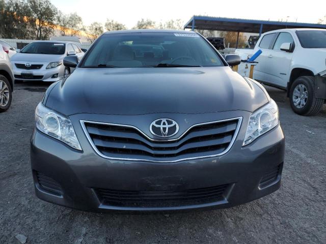 4T4BF3EK7BR169139 - 2011 TOYOTA CAMRY BASE GRAY photo 5