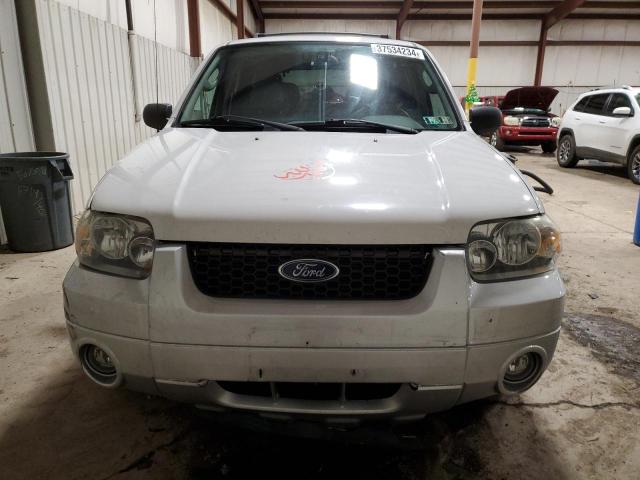 1FMCU96H26KA69557 - 2006 FORD ESCAPE HEV WHITE photo 5