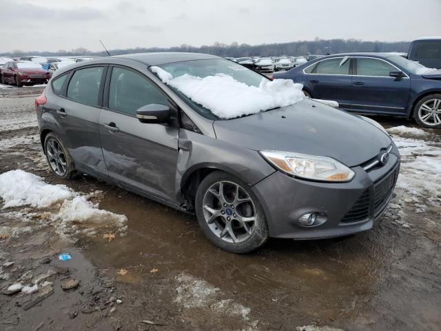 1FADP3K25EL423147 - 2014 FORD FOCUS SE GRAY photo 4