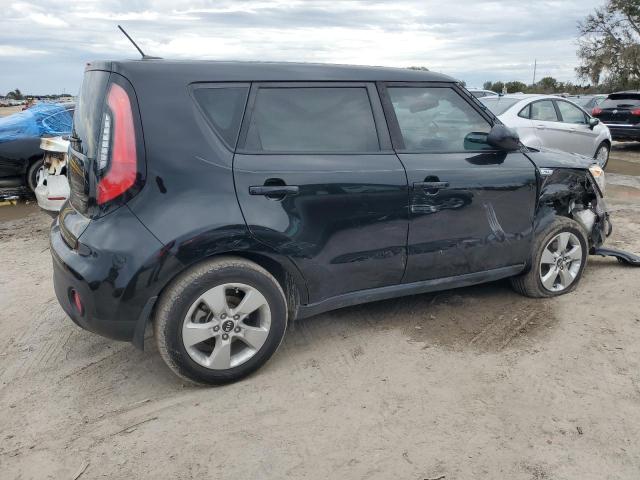 KNDJN2A23J7589376 - 2018 KIA SOUL BLACK photo 3