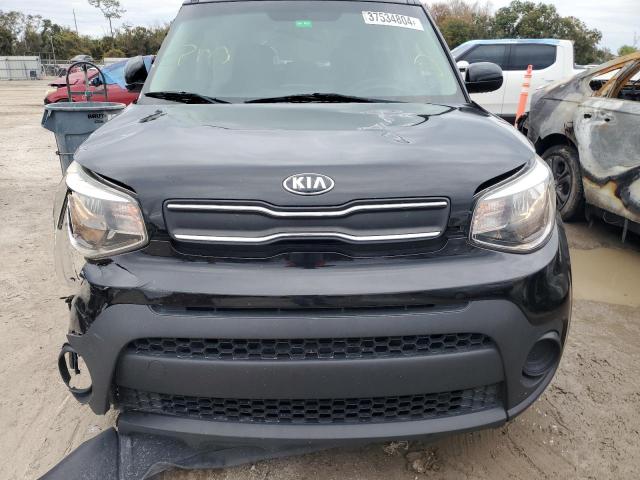 KNDJN2A23J7589376 - 2018 KIA SOUL BLACK photo 5