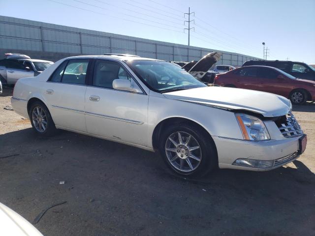 1G6KD5EY1AU137194 - 2010 CADILLAC DTS LUXURY COLLECTION WHITE photo 4